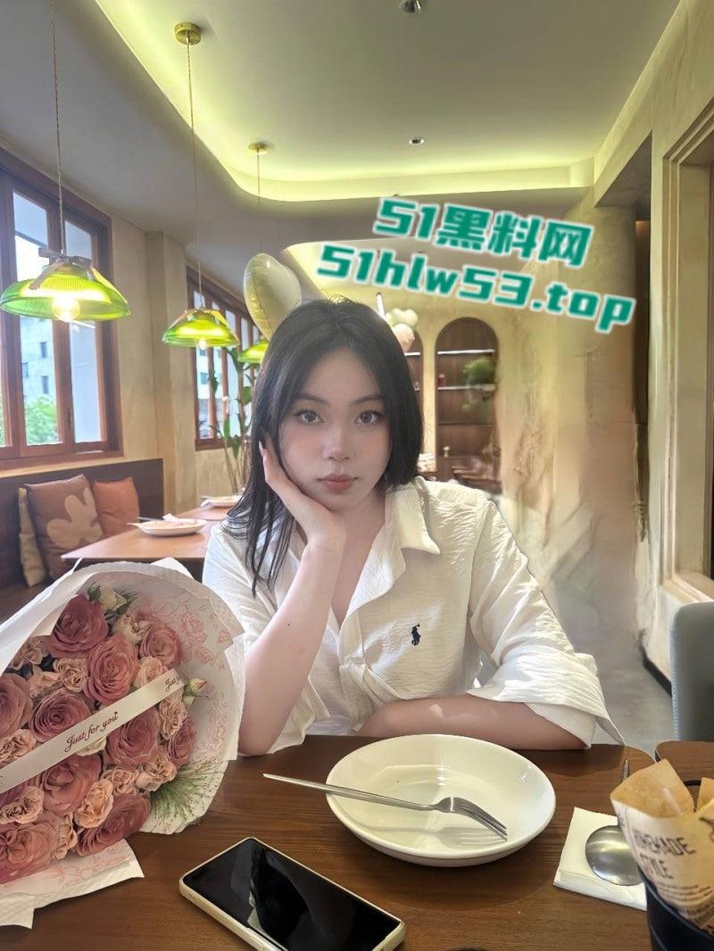 金华职业技术大学【吕艺珂】性欲极强痴迷指奸被炮友双指齐插，狂揉阴蒂淫汁喷溅当场失禁！-3