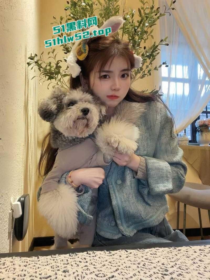 天津滨海职业学院【焦欢】脚踏两船私生活混乱，背着男友出轨招生办老师被，私密写真与做爱视频曝光泄愤！-4